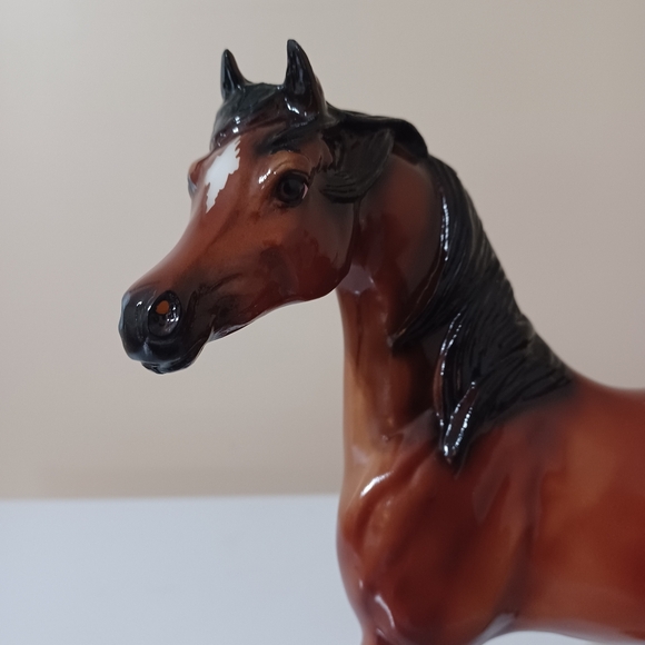 Breyer Lugh Breyerfest 2020 Special Run - Picture 2 of 16